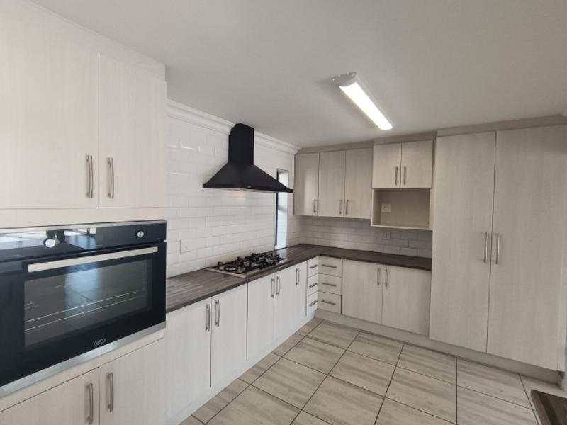 3 Bedroom Property for Sale in Hartenbos Central Western Cape